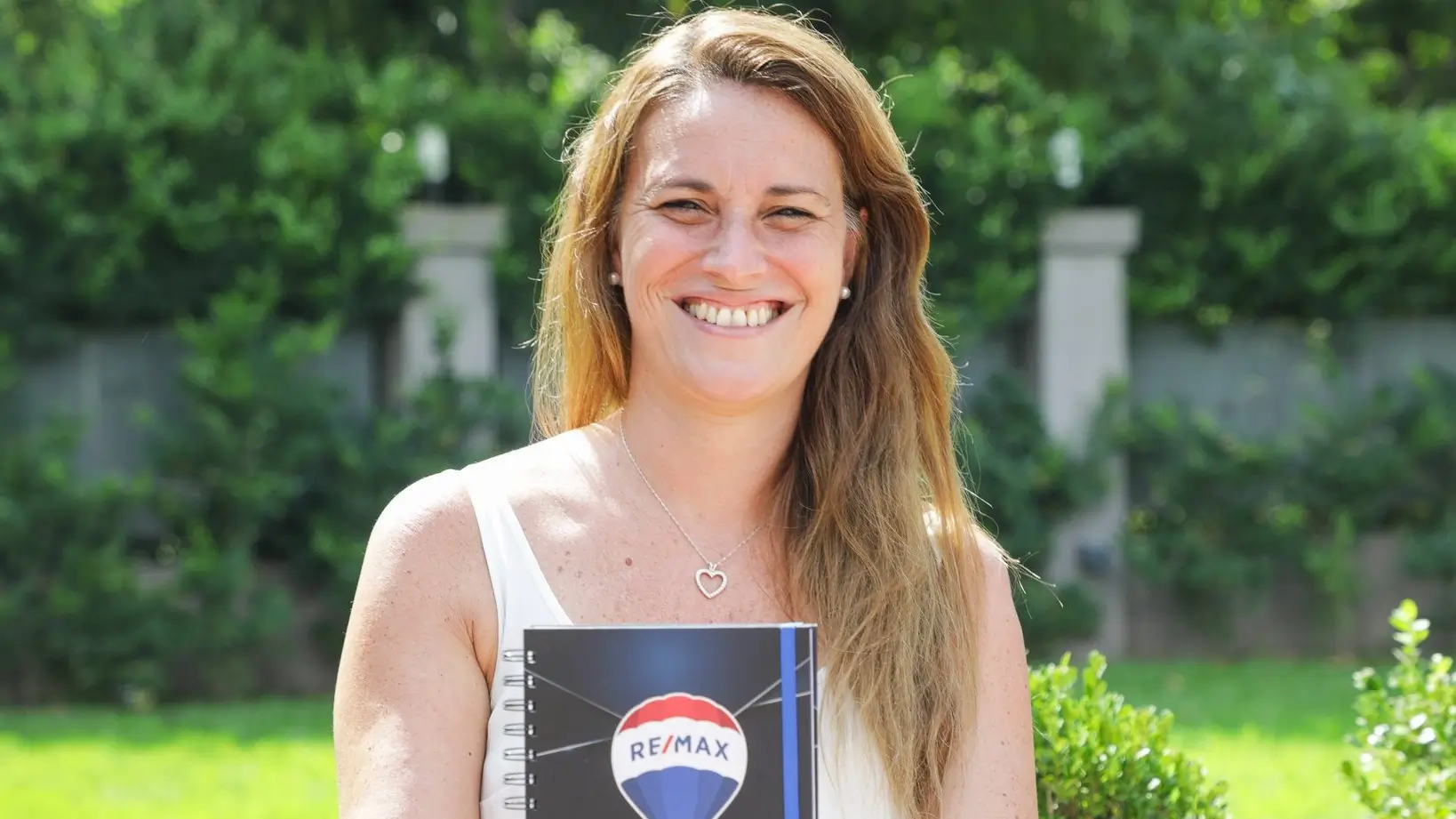 Vanina Ortner, agente RE/MAX Acción — Historia